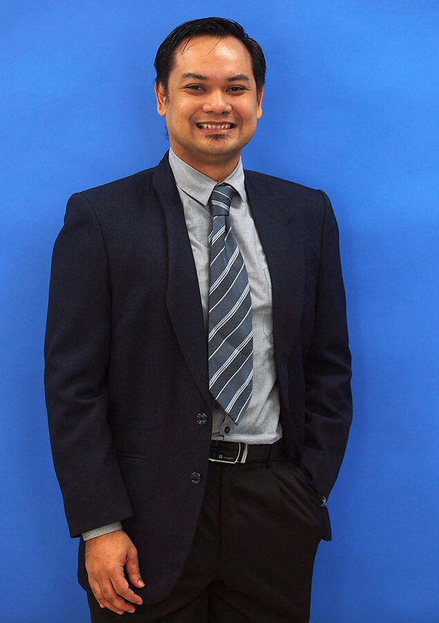 Full-length photograph, standing pose